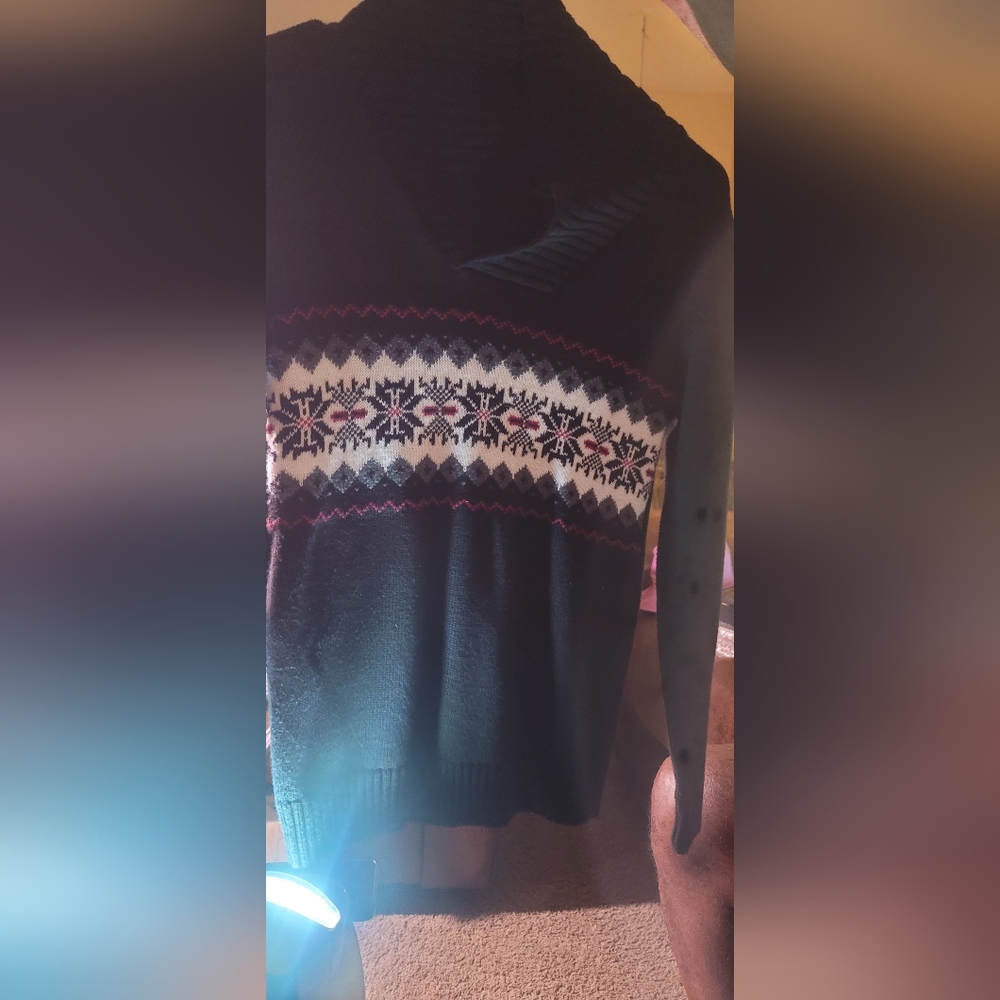 #0006-Boys sweater size M 10-12